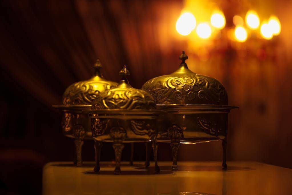Des Ambassadors Bed & Breakfast 4*